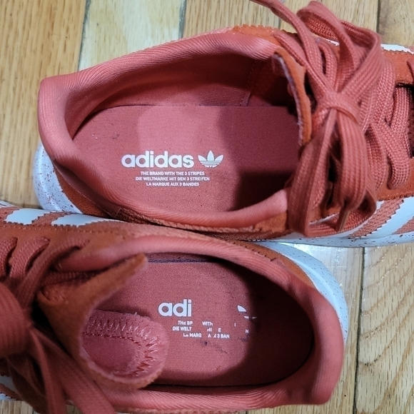 Adidas Tubular Trainers with Speckled Sole - Picture 7 of 7